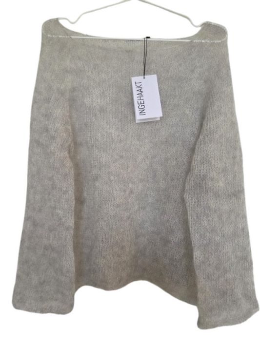 Luchtig gebreide trui